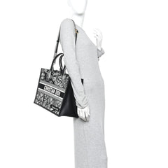 Calfskin Canvas Medium Plan De Paris Book Tote With Strap Black White