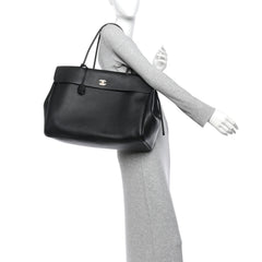 Grained Calfskin Large Urban Essentials Shopping Bag Black